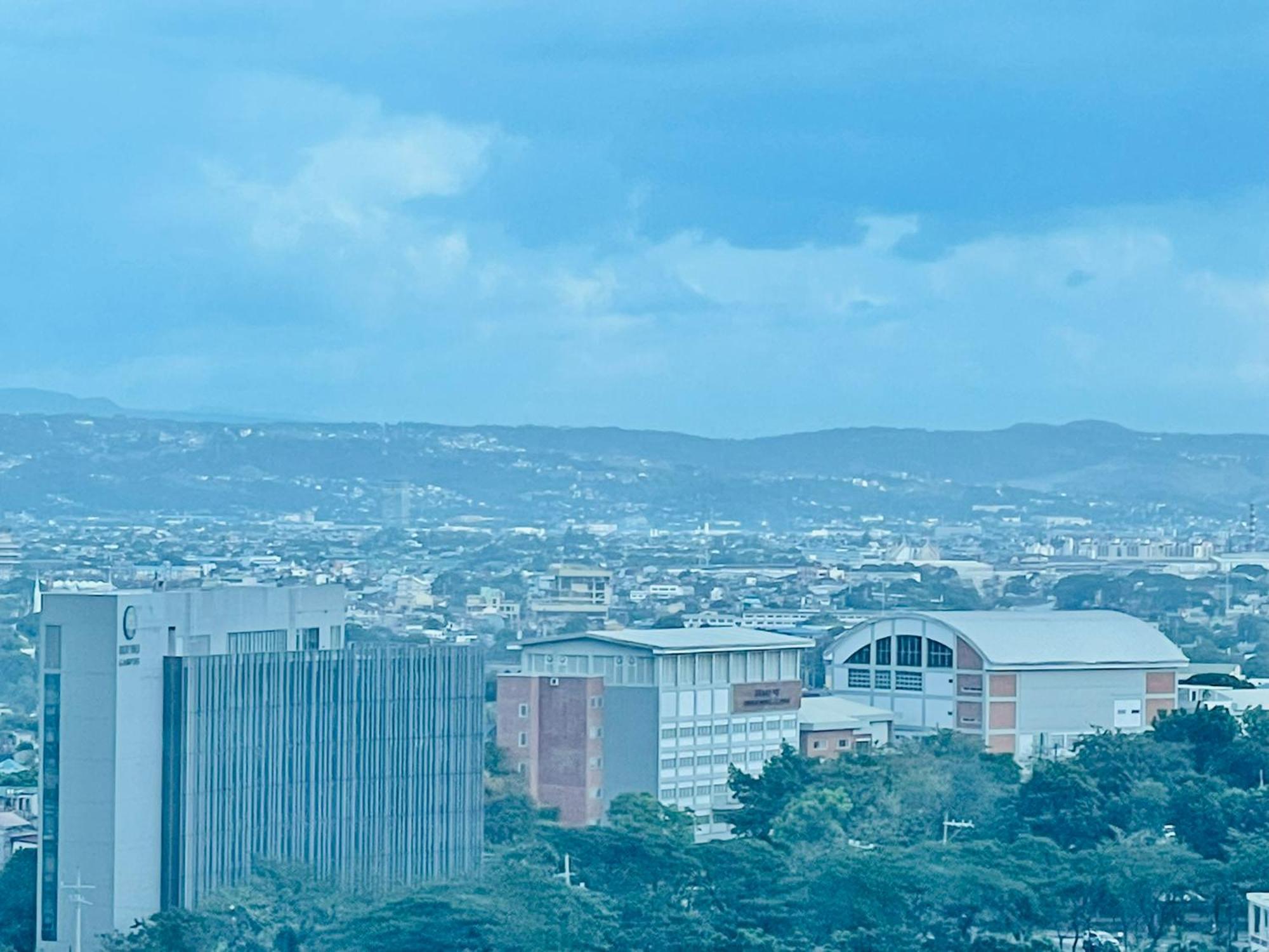 Uptown Parksuites Bgc Taguig Eksteriør billede
