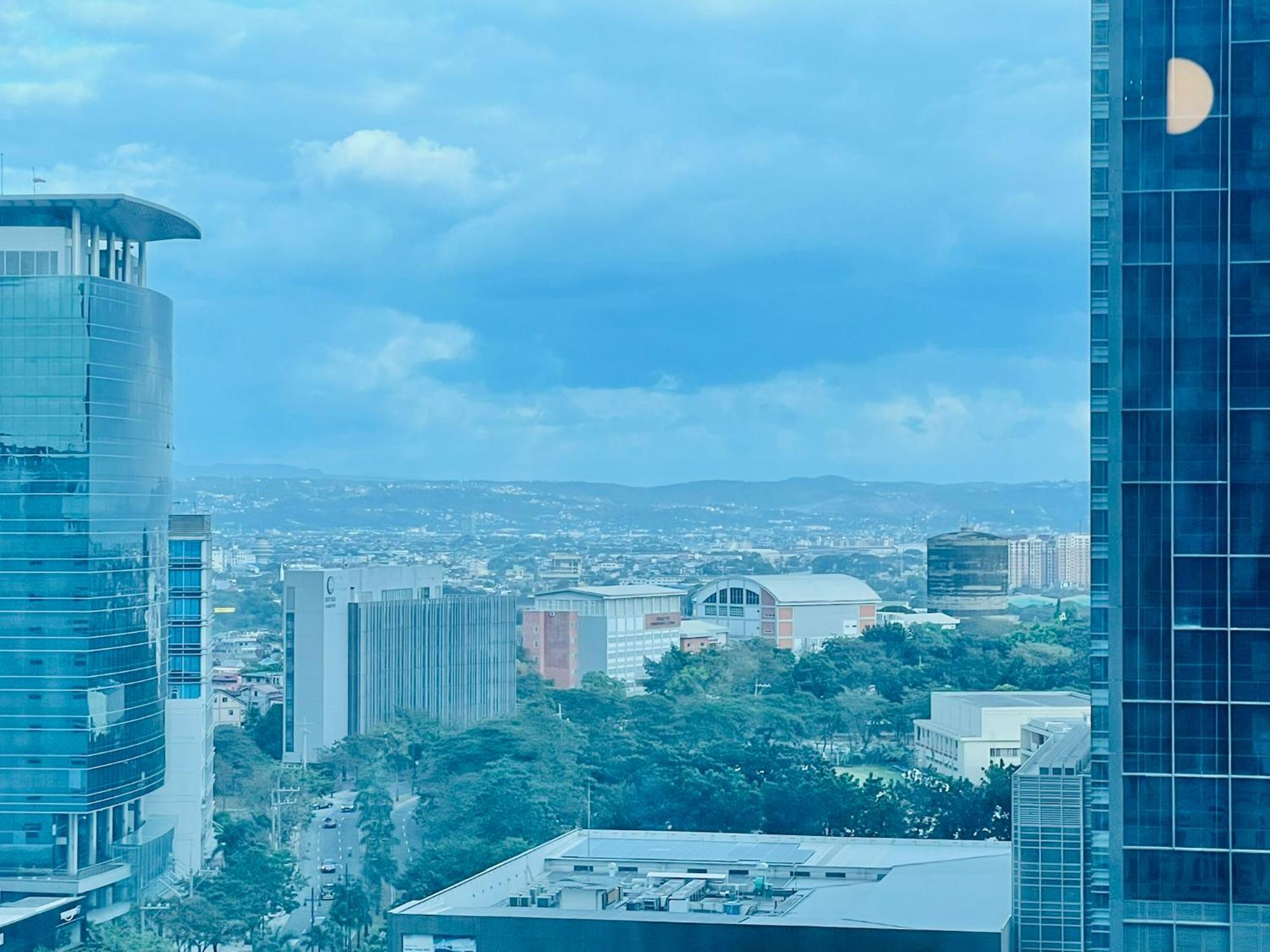 Uptown Parksuites Bgc Taguig Eksteriør billede