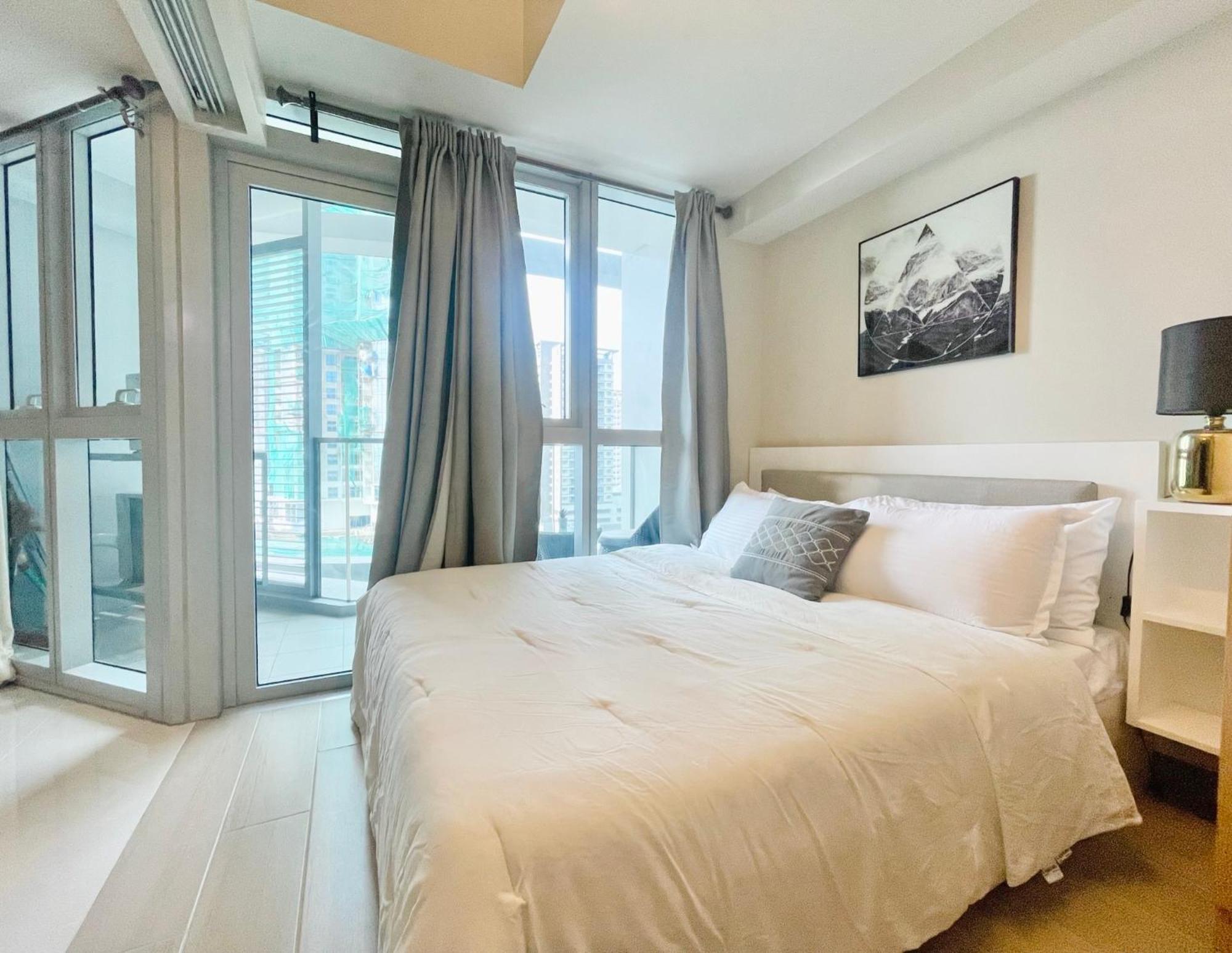 Uptown Parksuites Bgc Taguig Eksteriør billede